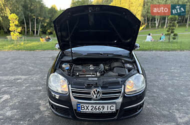 Универсал Volkswagen Golf 2009 в 
