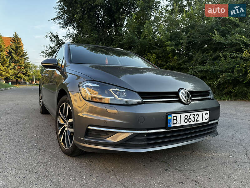 Універсал Volkswagen Golf 2017 в Полтаві