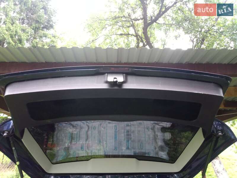 Универсал Volkswagen Golf 2001 в Самборе