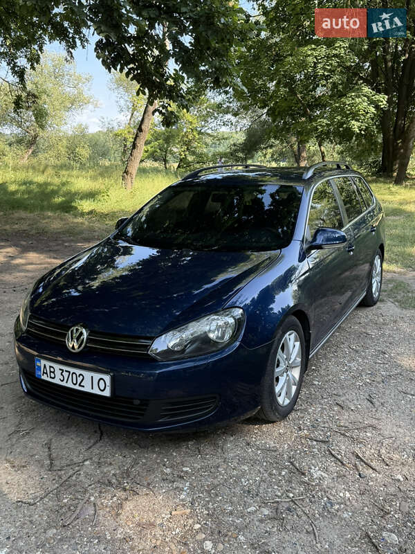Універсал Volkswagen Golf 2010 в Ямполі