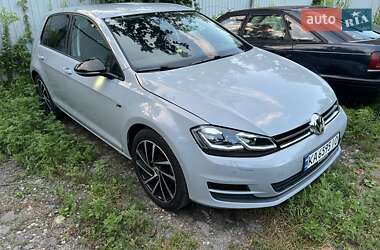 Хэтчбек Volkswagen Golf 2013 в Киеве