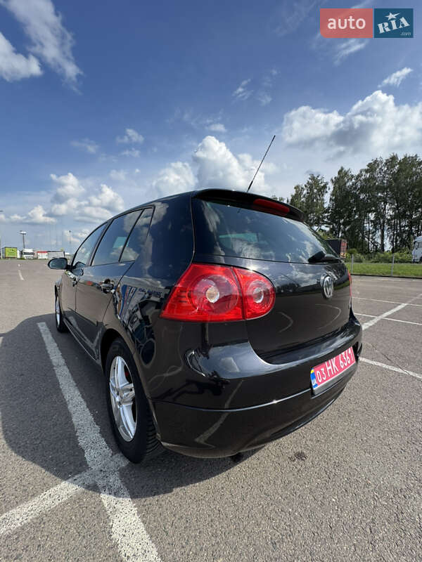 Хэтчбек Volkswagen Golf 2008 в Ковеле