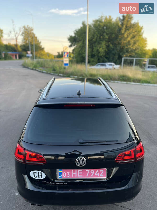 Универсал Volkswagen Golf 2014 в Ровно