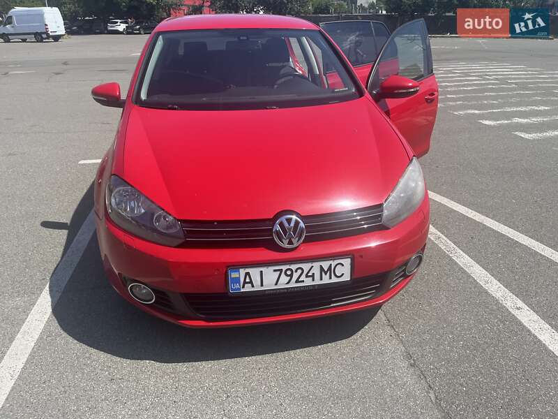 Хетчбек Volkswagen Golf 2012 в Києві