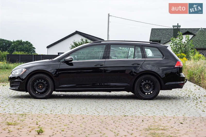 Універсал Volkswagen Golf 2015 в Черкасах