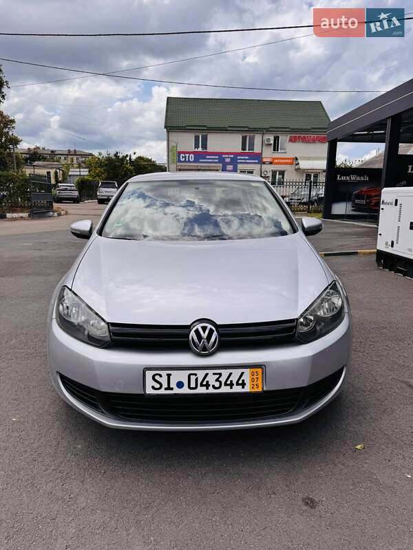 Хэтчбек Volkswagen Golf 2009 в Черкассах