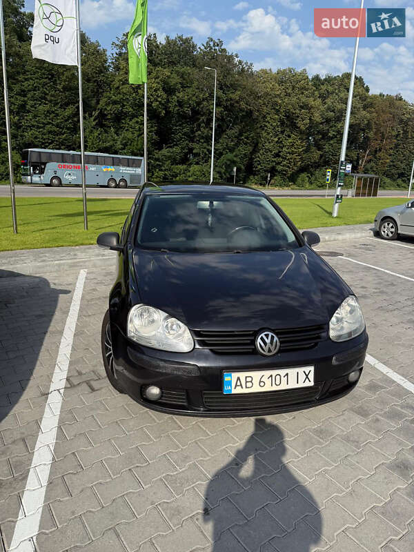 Хэтчбек Volkswagen Golf 2006 в Виннице