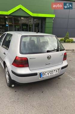 Хэтчбек Volkswagen Golf 1999 в 