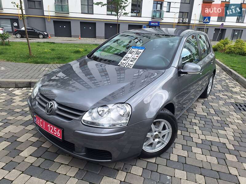 Хетчбек Volkswagen Golf 2006 в Івано-Франківську
