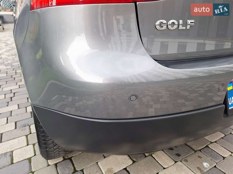 Хетчбек Volkswagen Golf 2006 в Івано-Франківську