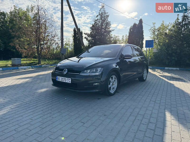 Хэтчбек Volkswagen Golf 2013 в Львове