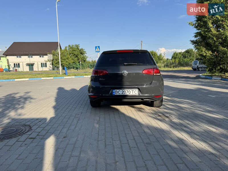 Хэтчбек Volkswagen Golf 2013 в Львове