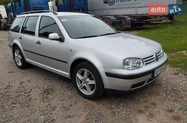 Універсал Volkswagen Golf 2006 в Вінниці