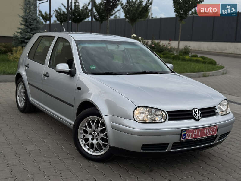 Volkswagen Golf 2002