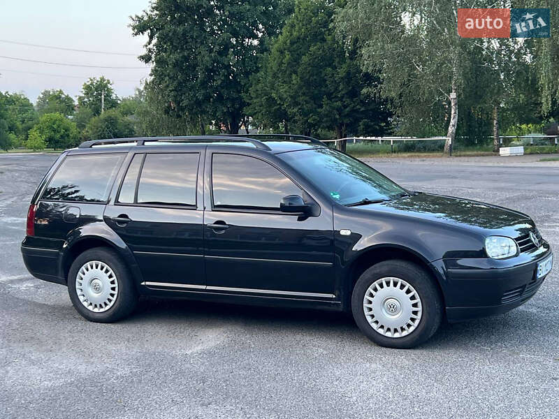 Универсал Volkswagen Golf 2003 в Лубнах