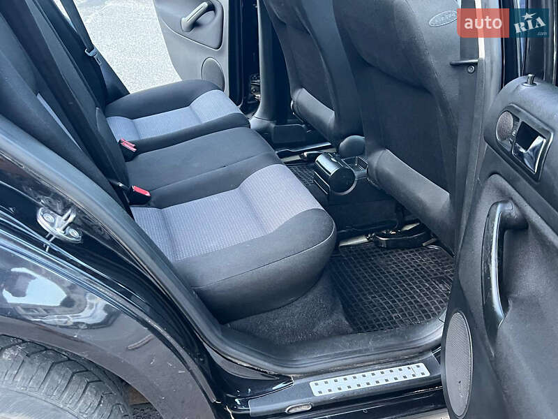 Универсал Volkswagen Golf 2003 в Лубнах