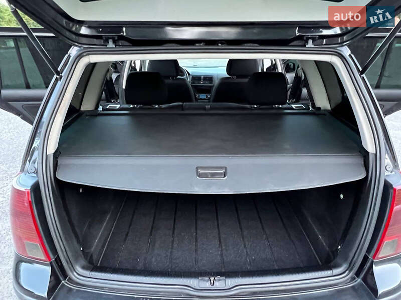 Универсал Volkswagen Golf 2003 в Лубнах