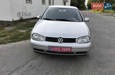Хэтчбек Volkswagen Golf 2002 в Миргороде
