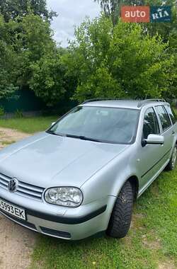 Универсал Volkswagen Golf 2000 в Городне