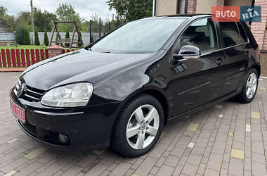 Хетчбек Volkswagen Golf 2008 в Калуші
