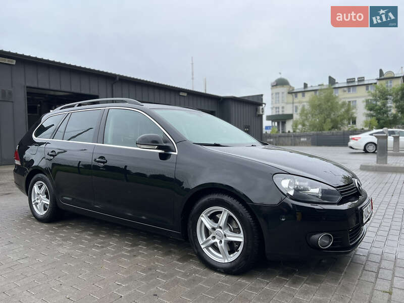 Универсал Volkswagen Golf 2011 в Ковеле