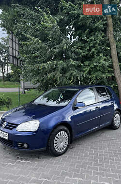 Хетчбек Volkswagen Golf 2005 в Львові
