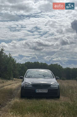 Хетчбек Volkswagen Golf 2004 в Одесі