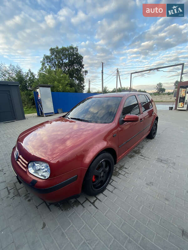 Хэтчбек Volkswagen Golf 1999 в Львове
