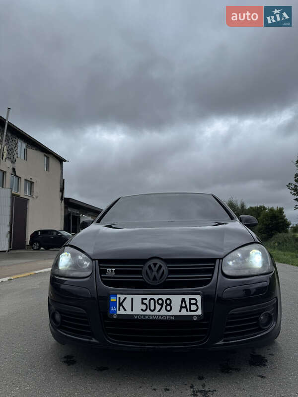 Хэтчбек Volkswagen Golf 2007 в Киеве