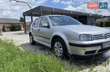 Хэтчбек Volkswagen Golf 2003 в Верховине
