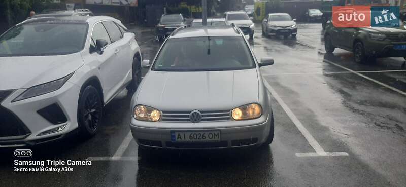 Універсал Volkswagen Golf 2006 в Вишгороді