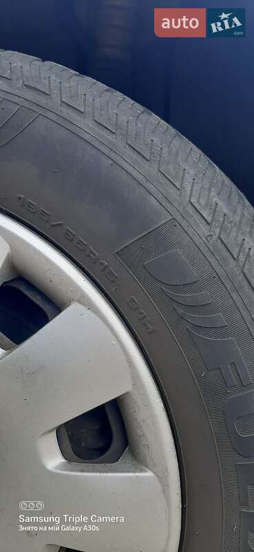 Універсал Volkswagen Golf 2006 в Вишгороді