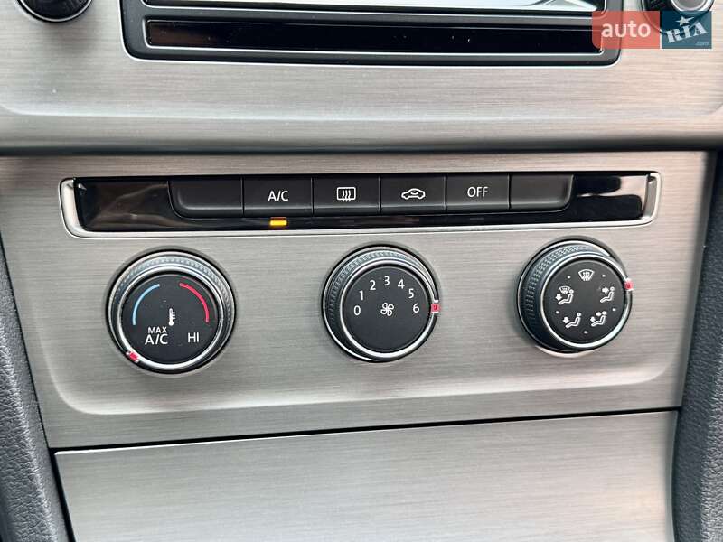 Хэтчбек Volkswagen Golf 2014 в Харькове