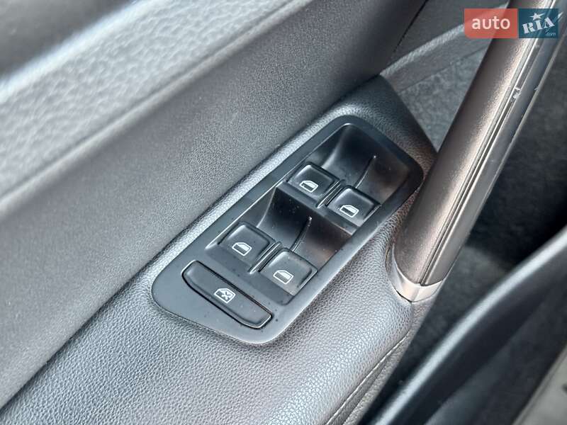 Хэтчбек Volkswagen Golf 2014 в Харькове