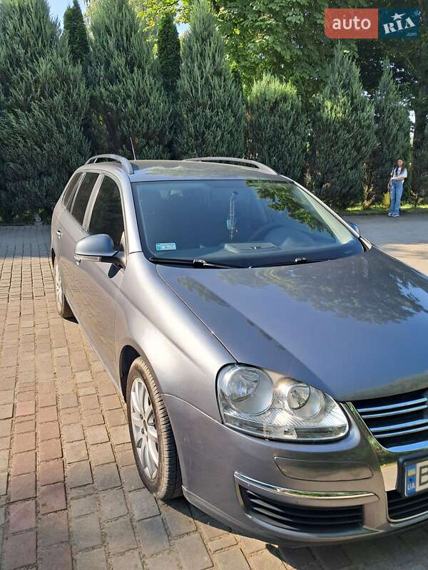 Универсал Volkswagen Golf 2008 в Самборе