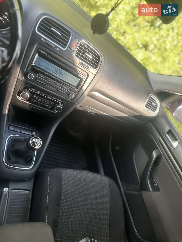 Универсал Volkswagen Golf 2010 в Воловце фото 19 Универсал Volkswagen Golf 2010 в Воловце