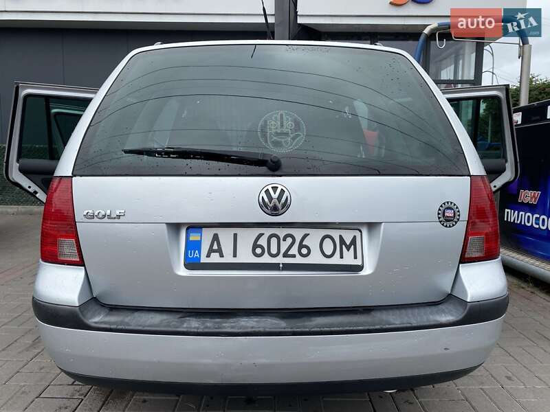 Універсал Volkswagen Golf 2006 в Вишгороді