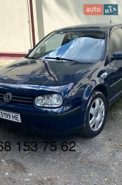 Хэтчбек Volkswagen Golf 2000 в Хмельницком