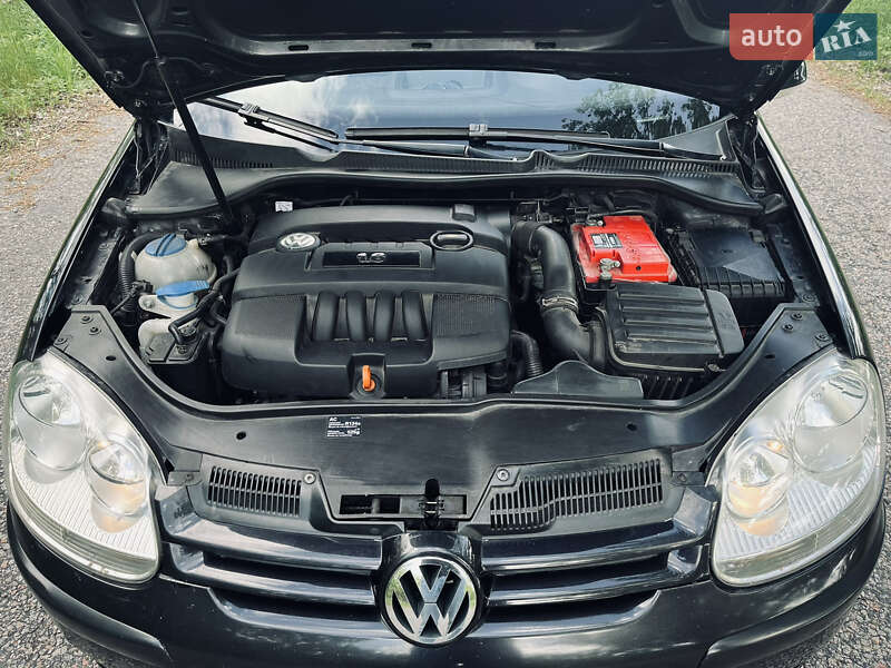 Хэтчбек Volkswagen Golf 2005 в Киеве фото 10 Хэтчбек Volkswagen Golf 2005 в Киеве