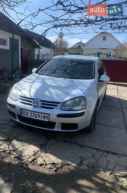 Хэтчбек Volkswagen Golf 2004 в Каменец-Подольском
