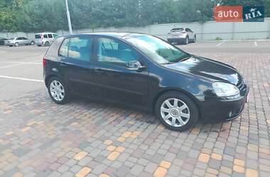 Хетчбек Volkswagen Golf 2004 в Луцьку