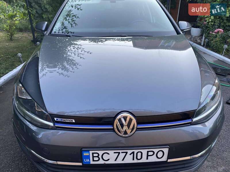 Универсал Volkswagen Golf 2019 в Мироновке