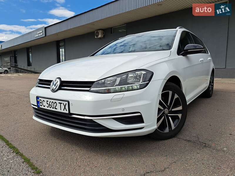 Универсал Volkswagen Golf 2020 в Львове