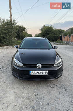 Универсал Volkswagen Golf 2015 в Кропивницком