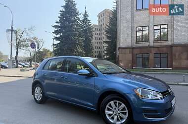 Хэтчбек Volkswagen Golf 2015 в Харькове