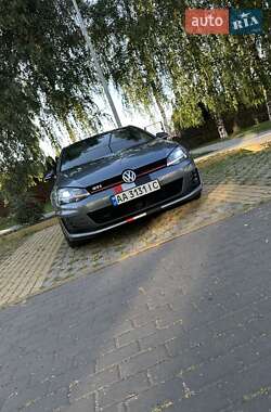 Хетчбек Volkswagen Golf 2015 в Києві
