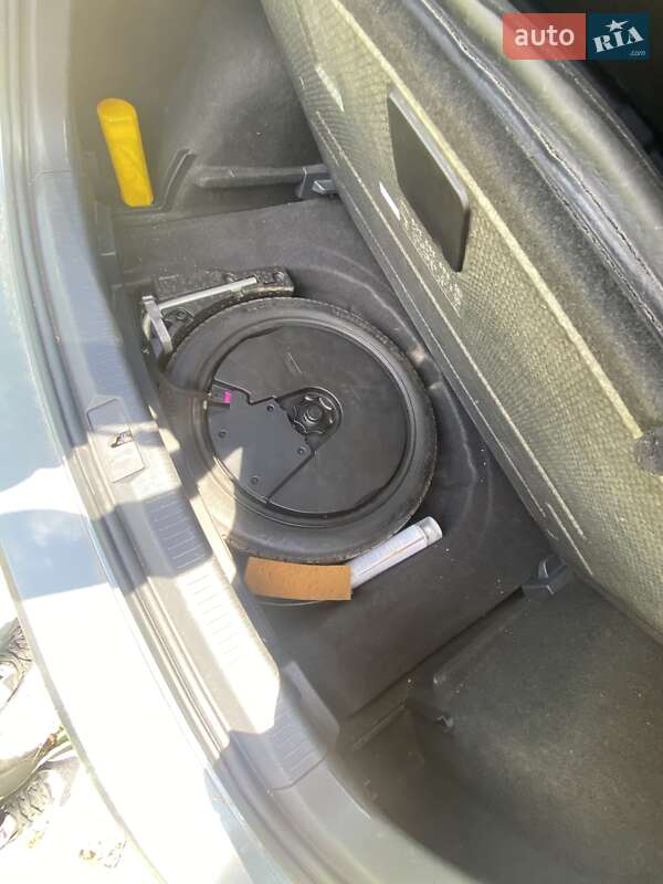 Хетчбек Volkswagen Golf 2015 в Києві