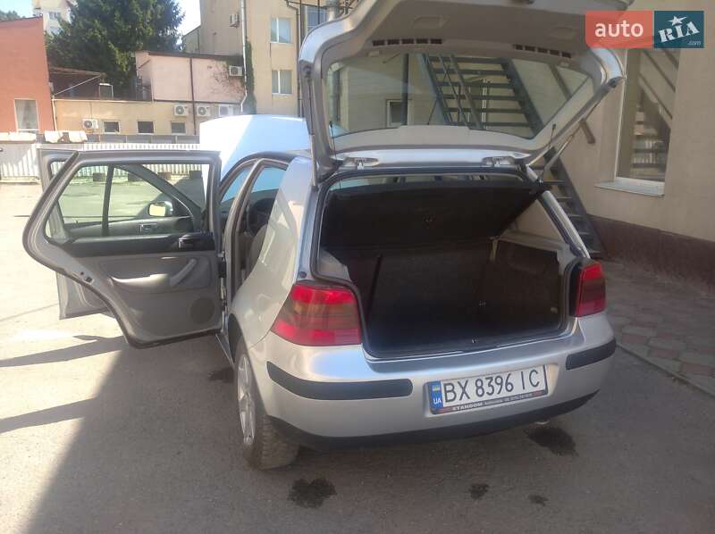 Хетчбек Volkswagen Golf 2002 в Кам'янець-Подільському