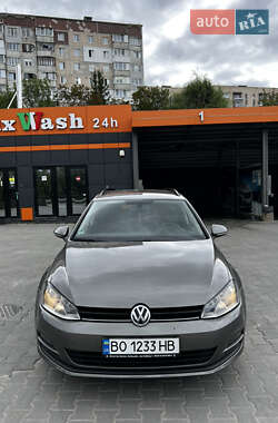 Універсал Volkswagen Golf 2014 в Тернополі