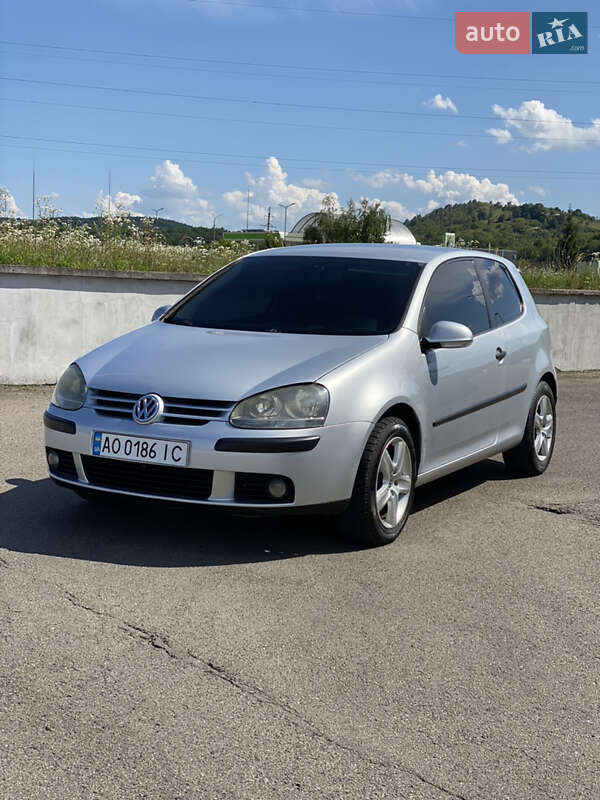 Volkswagen Golf 2003